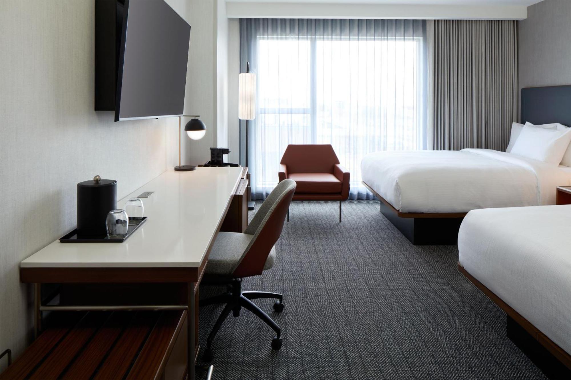 Hotel Courtyard By Marriott Montreal Laval Exterior foto