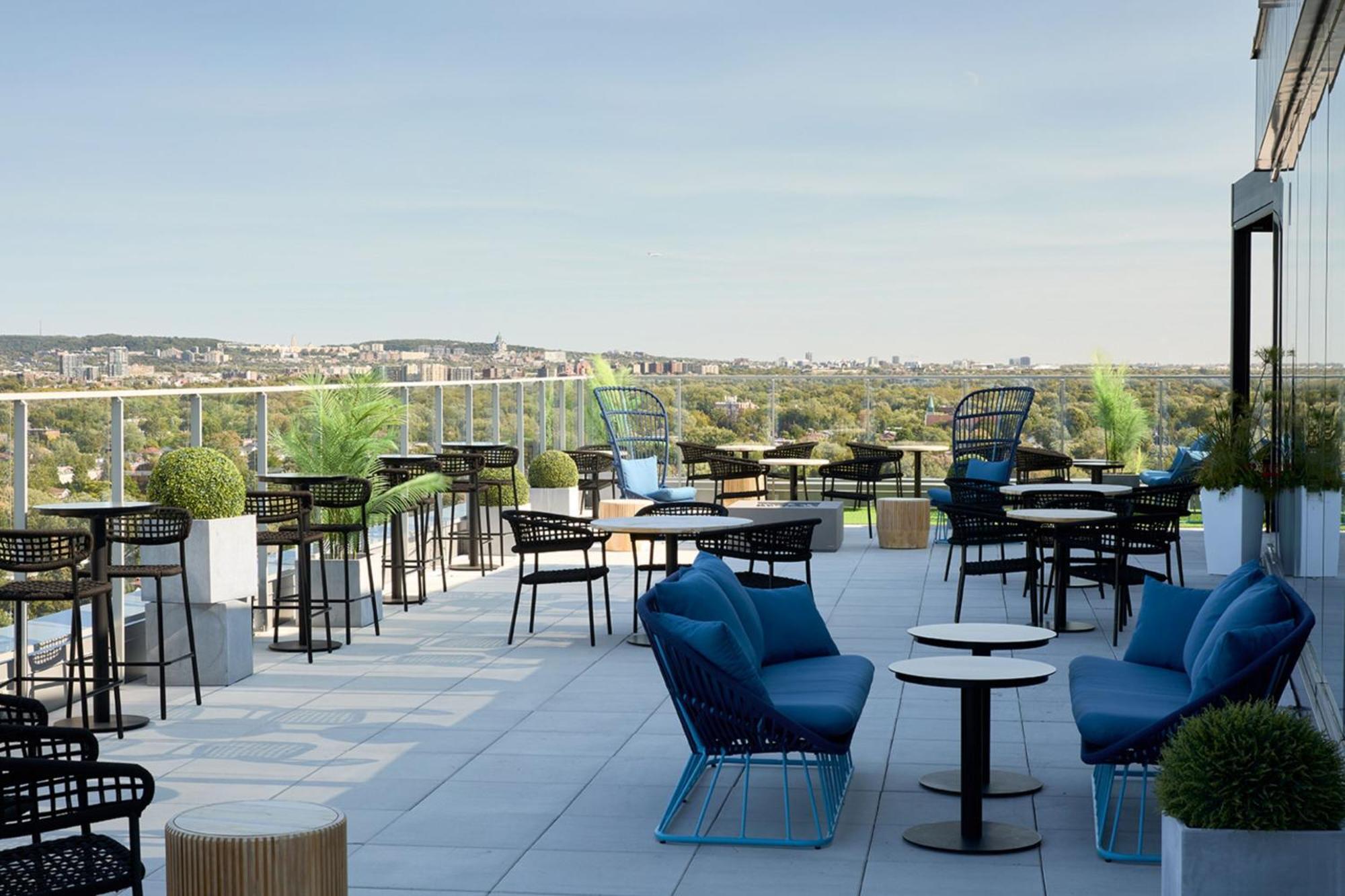 Hotel Courtyard By Marriott Montreal Laval Exterior foto